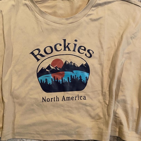 rockies CropTop - Picture 2 of 2